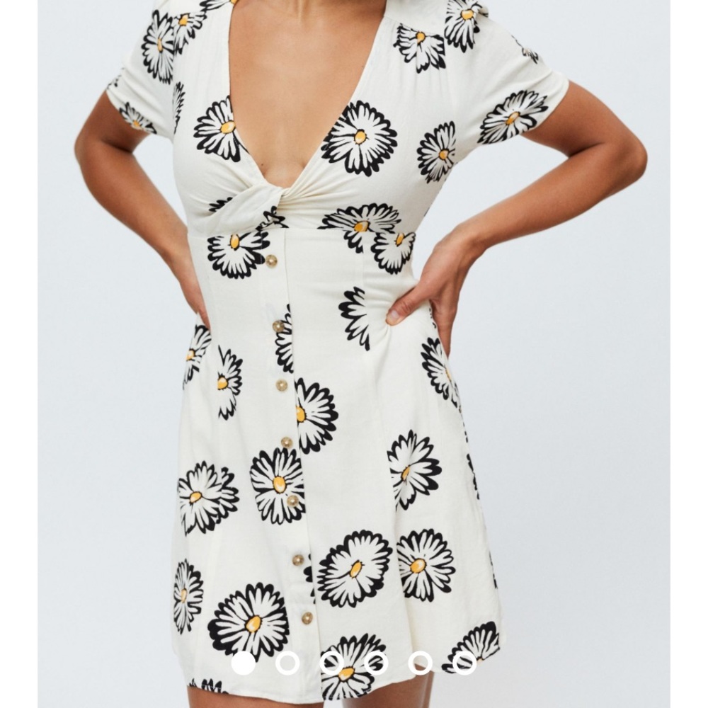Urban Outfitters Bettie Twist-Front Mini Dress. XS. With tags.